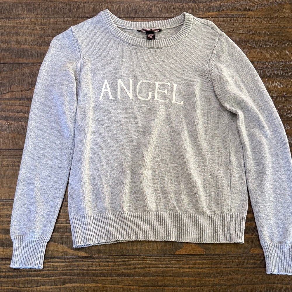 Victoria’s Secret Angel Light Gray Women's Crew Neck Sweater